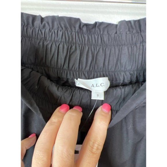 A.L.C Kaleb Pull On High Rise Fixed Cuff Shorts Women's Black Size: Small NWT - Picture 5 of 7